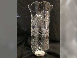 Kronleuchtervase aus geschliffenem Glas